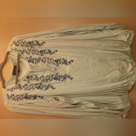 Lane Bryant Banded Peasant Top. Size 22 - Picture 3 of 4